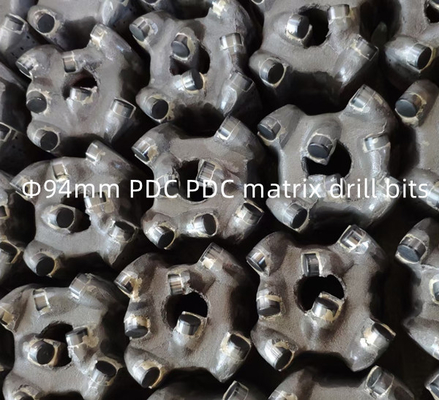 94mm เมทริกซ์ ร่างกาย PDC สว่านสำหรับเจาะหินขัดที่หักยาก