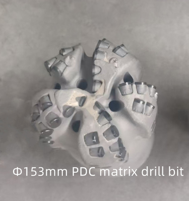 ดอกสว่านเจาะหิน PDC ขนาด 153 มม. คริสตัลไลน์ เพชร Compact นิดหน่อยs ใบรับรอง ISO